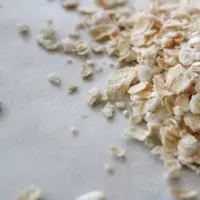 The different types of oats commonly used in oatmeal recipes