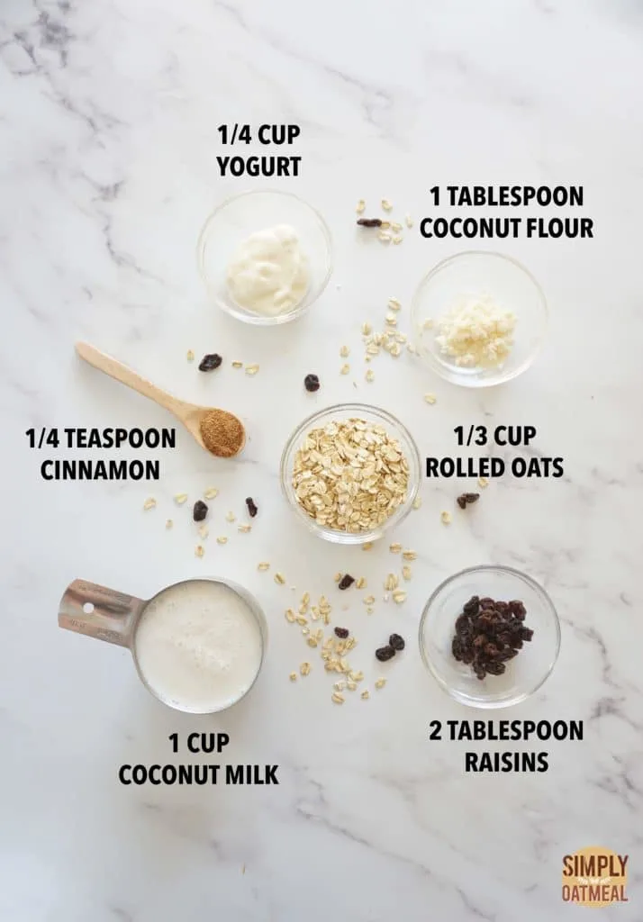 ingredients to make an oatmeal raisin cookie smoothie