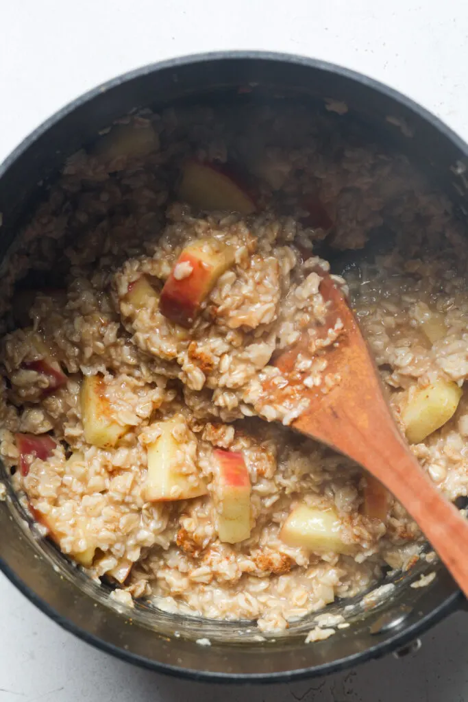 Cooked oats with cinnamon.