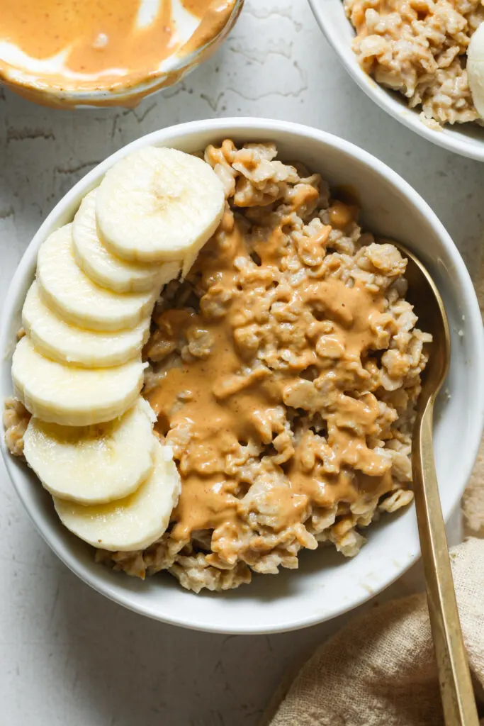 Bowl of oats with toppings.