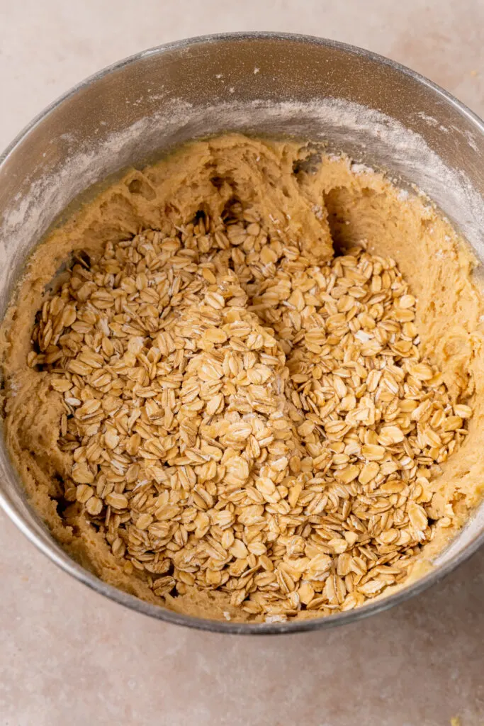 Dough with oats.