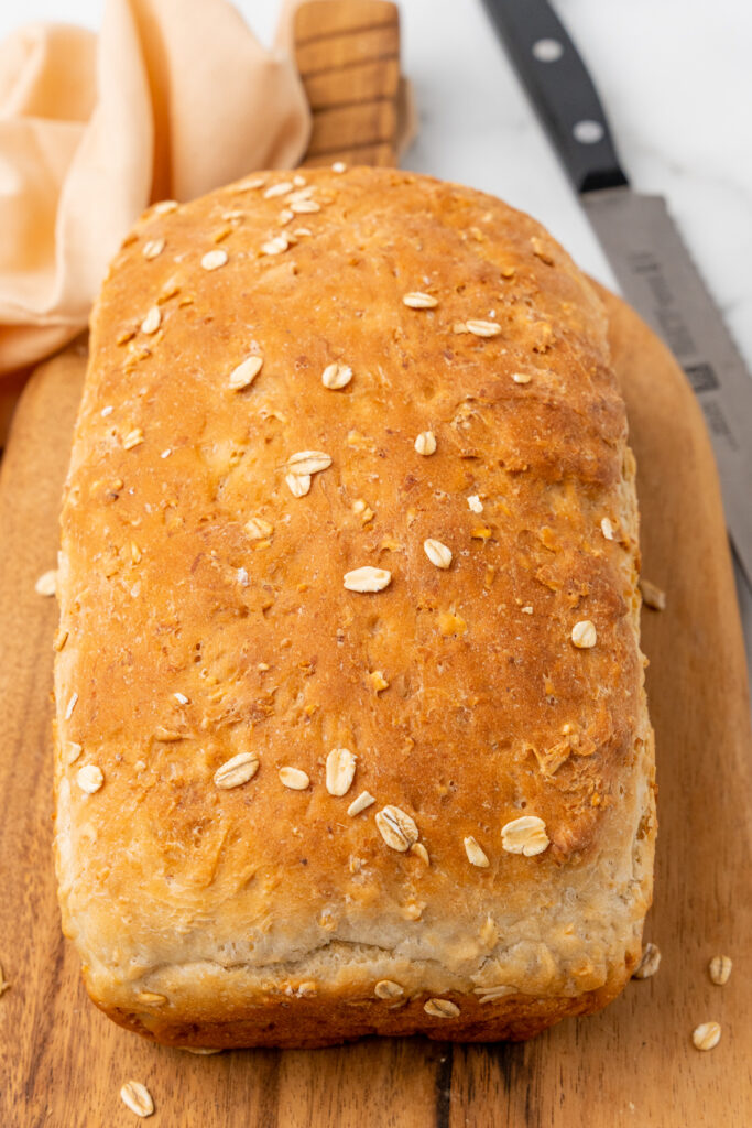 Bread with oats.